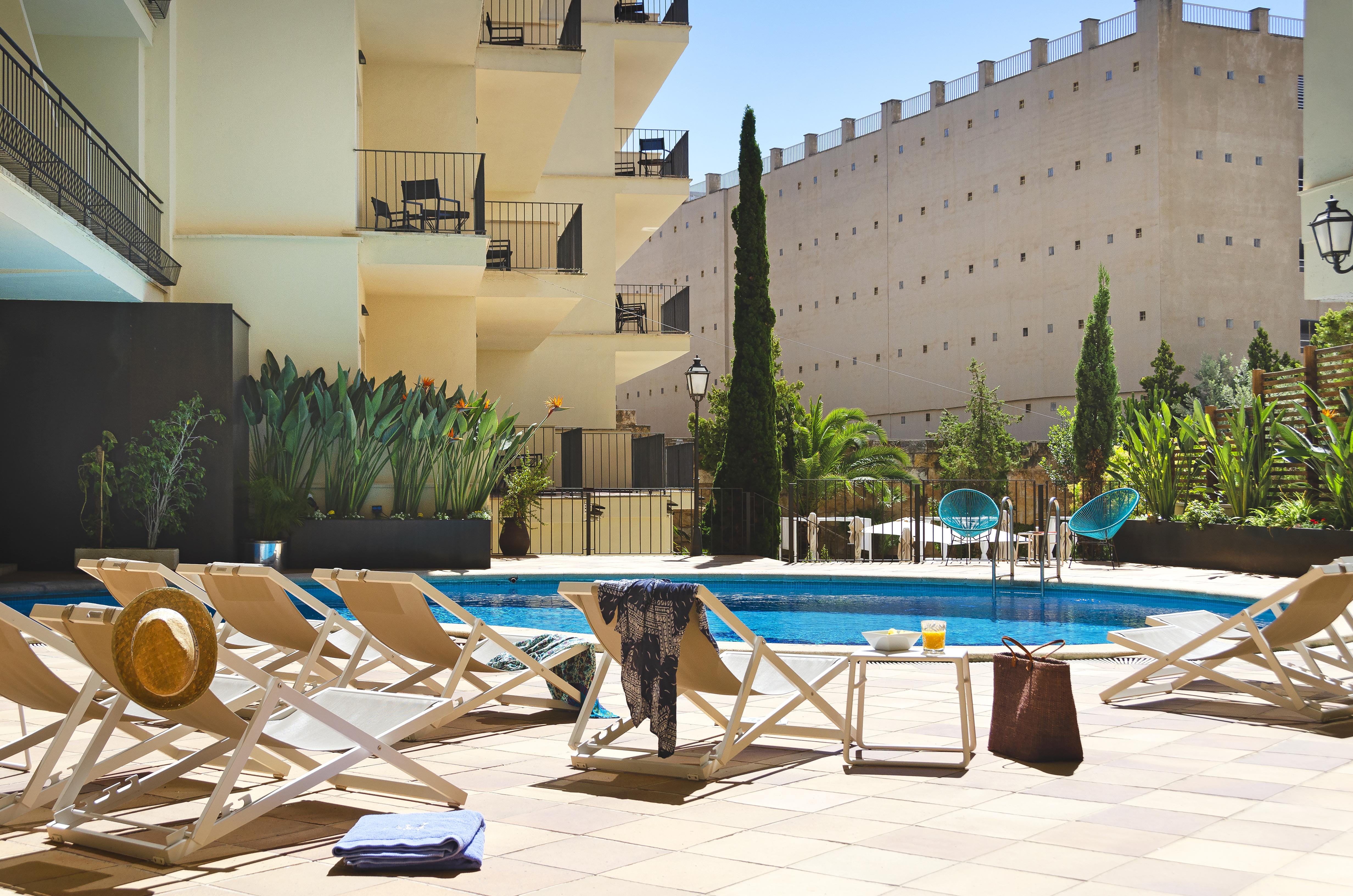 Hotel Saratoga Palma de Mallorca Exterior photo